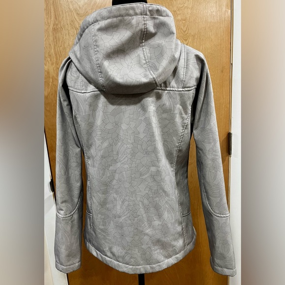 Grey Free Country Jacket with Floral Design - Picture 3 of 7